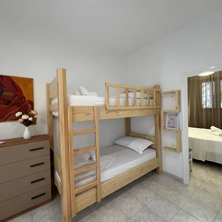 Arsi House Rrjoll 2 בית נופש