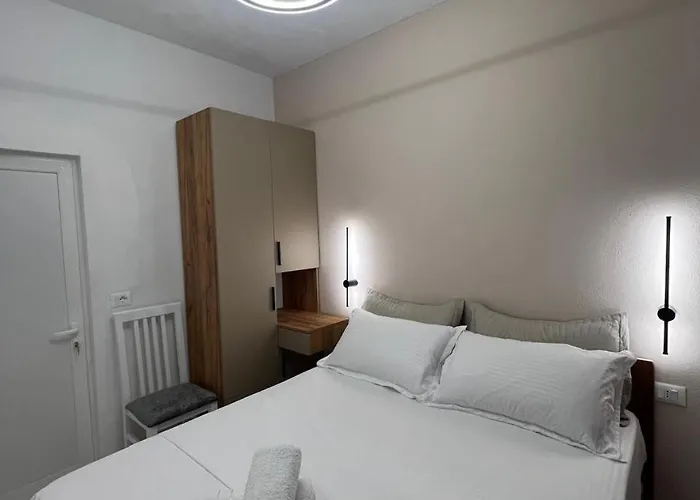 Arsi House Rrjoll 2 펜션