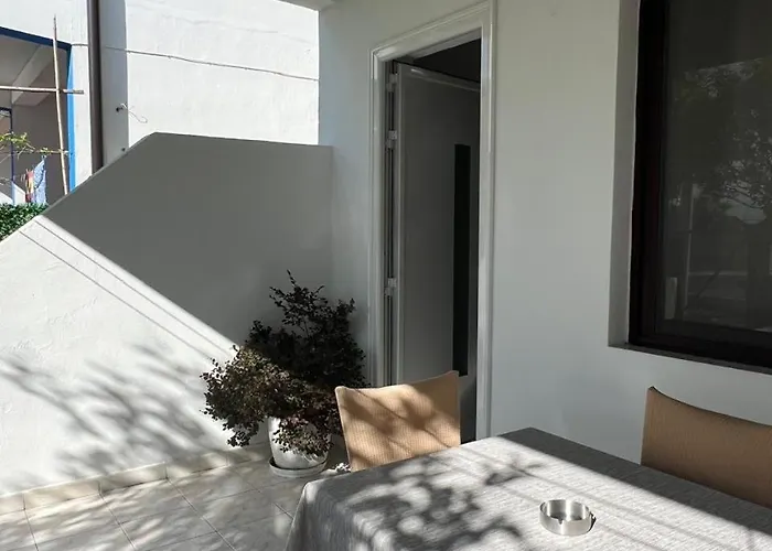 펜션 Arsi House Rrjoll 2 *