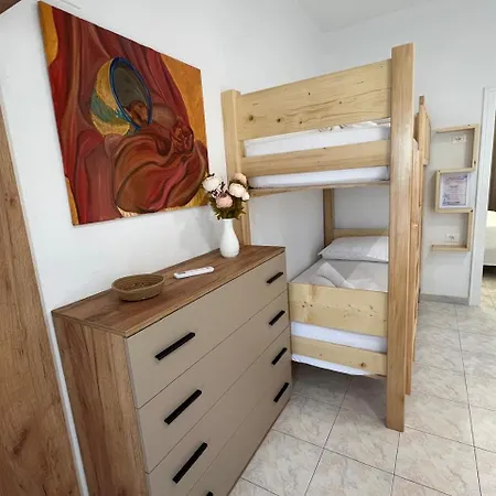 Holiday home Arsi House Rrjoll 2 *