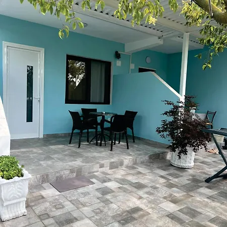 Arsi House Rrjoll 2 Holiday home Baks-Rrjoll